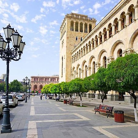 Friendship Hostel & Tours Erevan Exterior foto